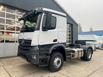 Mercedes-Benz Actros 2045 S 4x2 Tractor Head